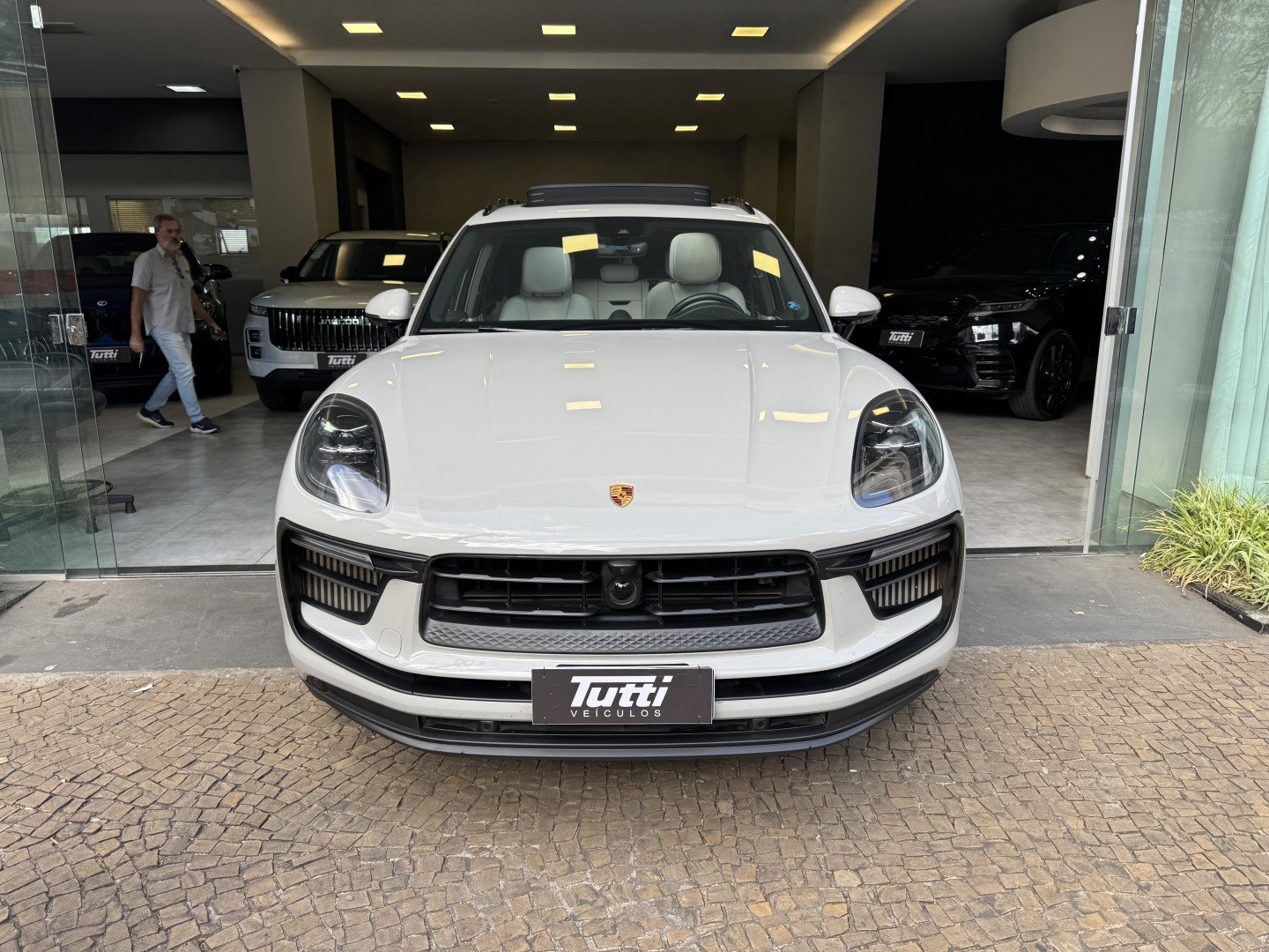 Porsche MACAN 2023