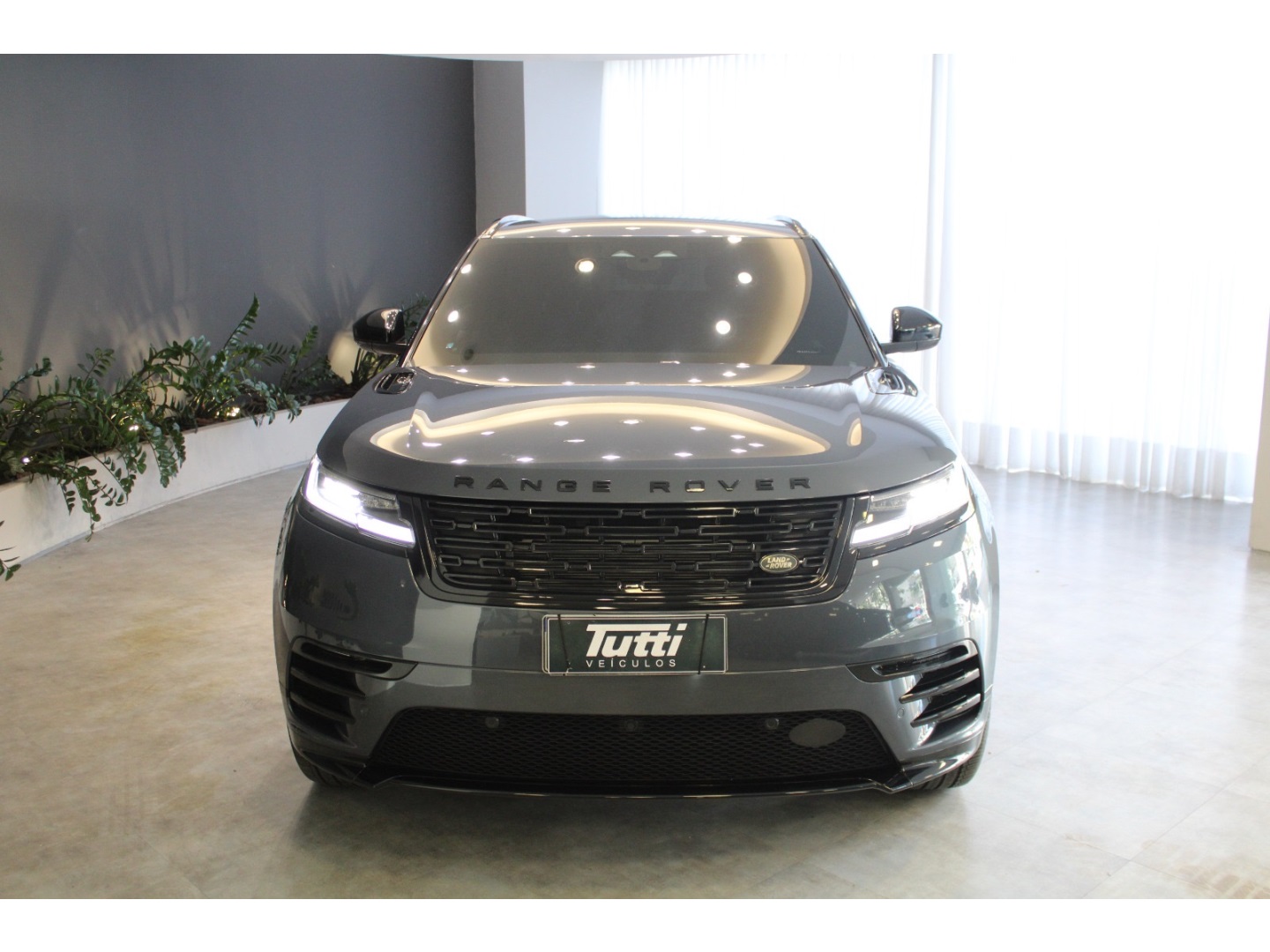 Land Rover RANGE ROVER VELAR 2024