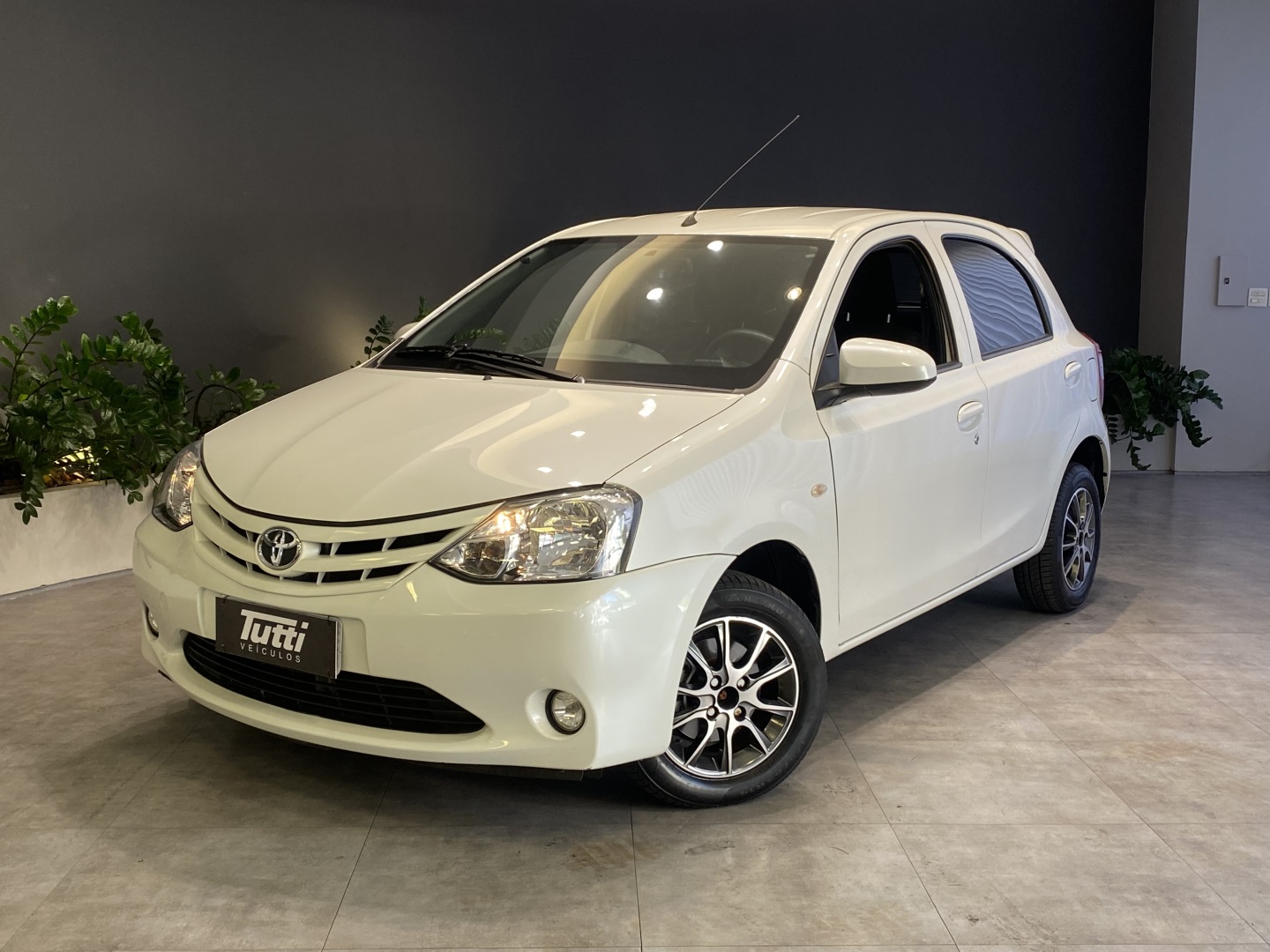 TOYOTA ETIOS 1.3 X 16V FLEX 4P MANUAL