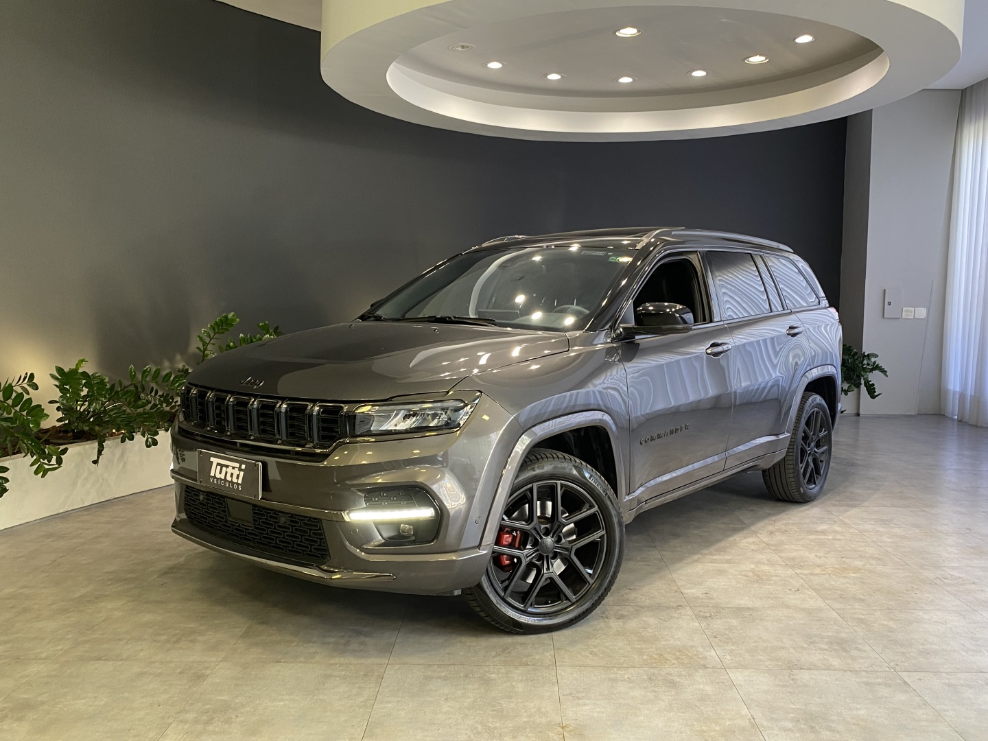 JEEP COMMANDER 2.0 HURRICANE 4 TURBO GASOLINA BLACKHAWK AT9