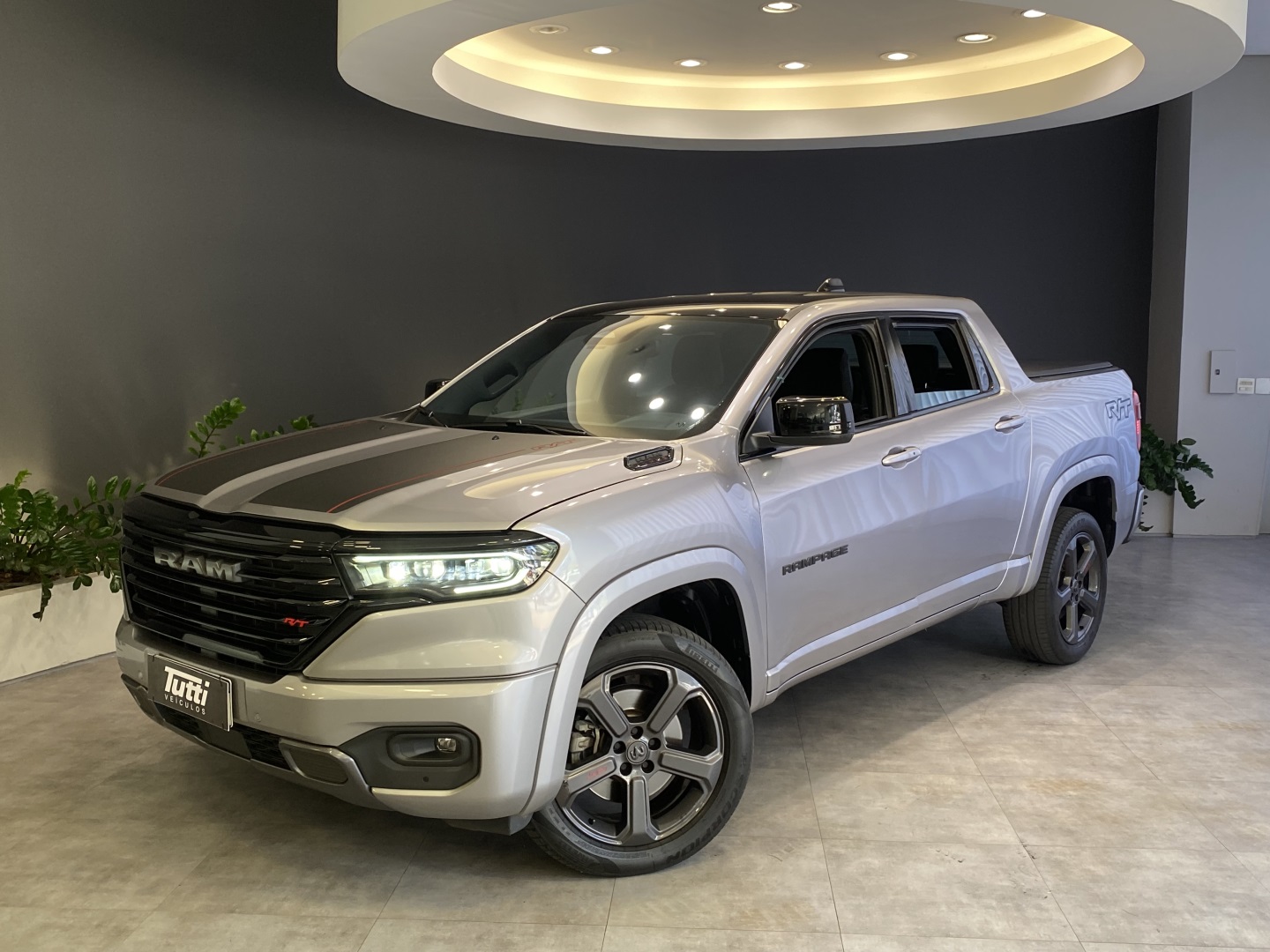 RAM RAMPAGE 2.0 HURRICANE 4 TURBO GASOLINA R/T 4X4 AUTOMÁTICO