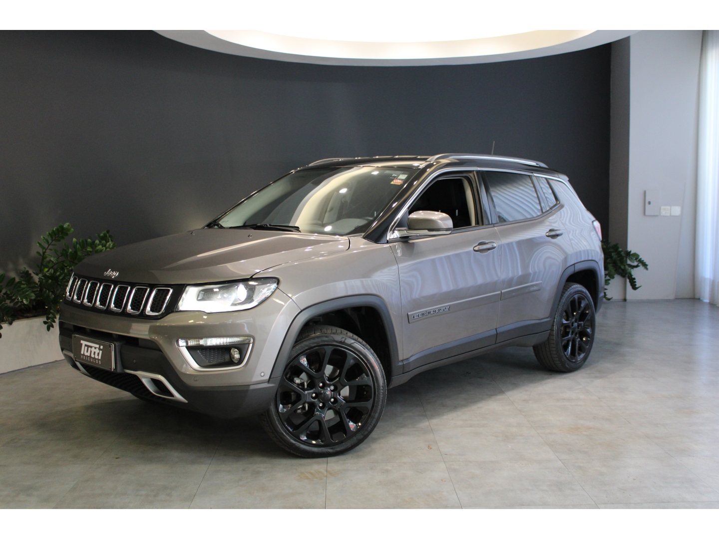 JEEP COMPASS 2.0 16V DIESEL LONGITUDE 4X4 AUTOMÁTICO