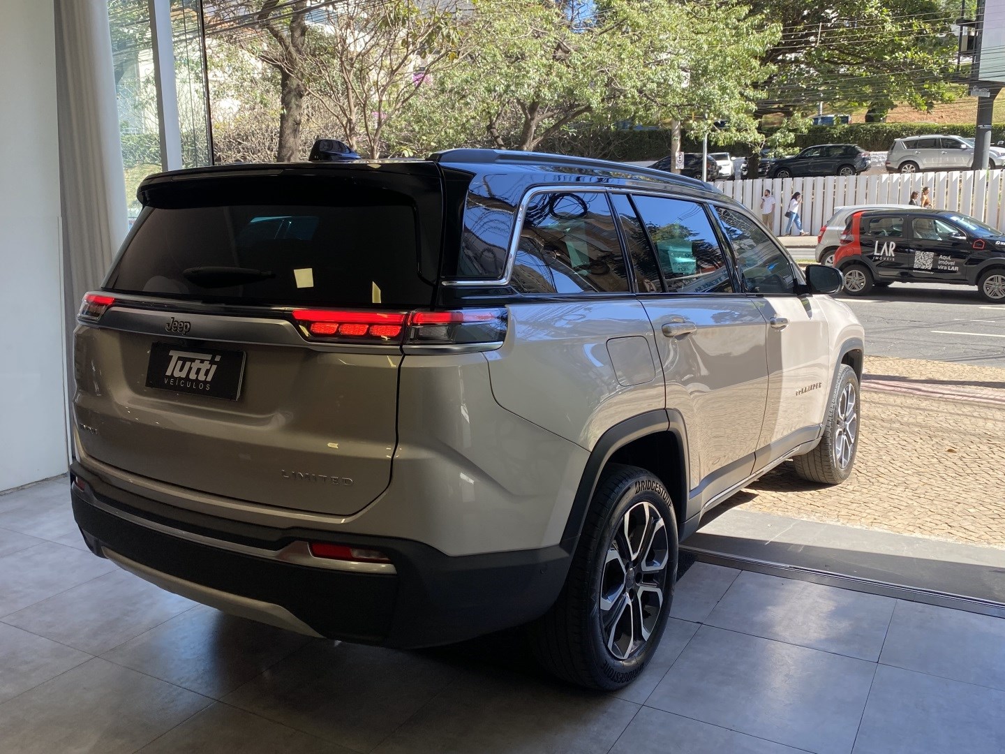Jeep COMMANDER 2024