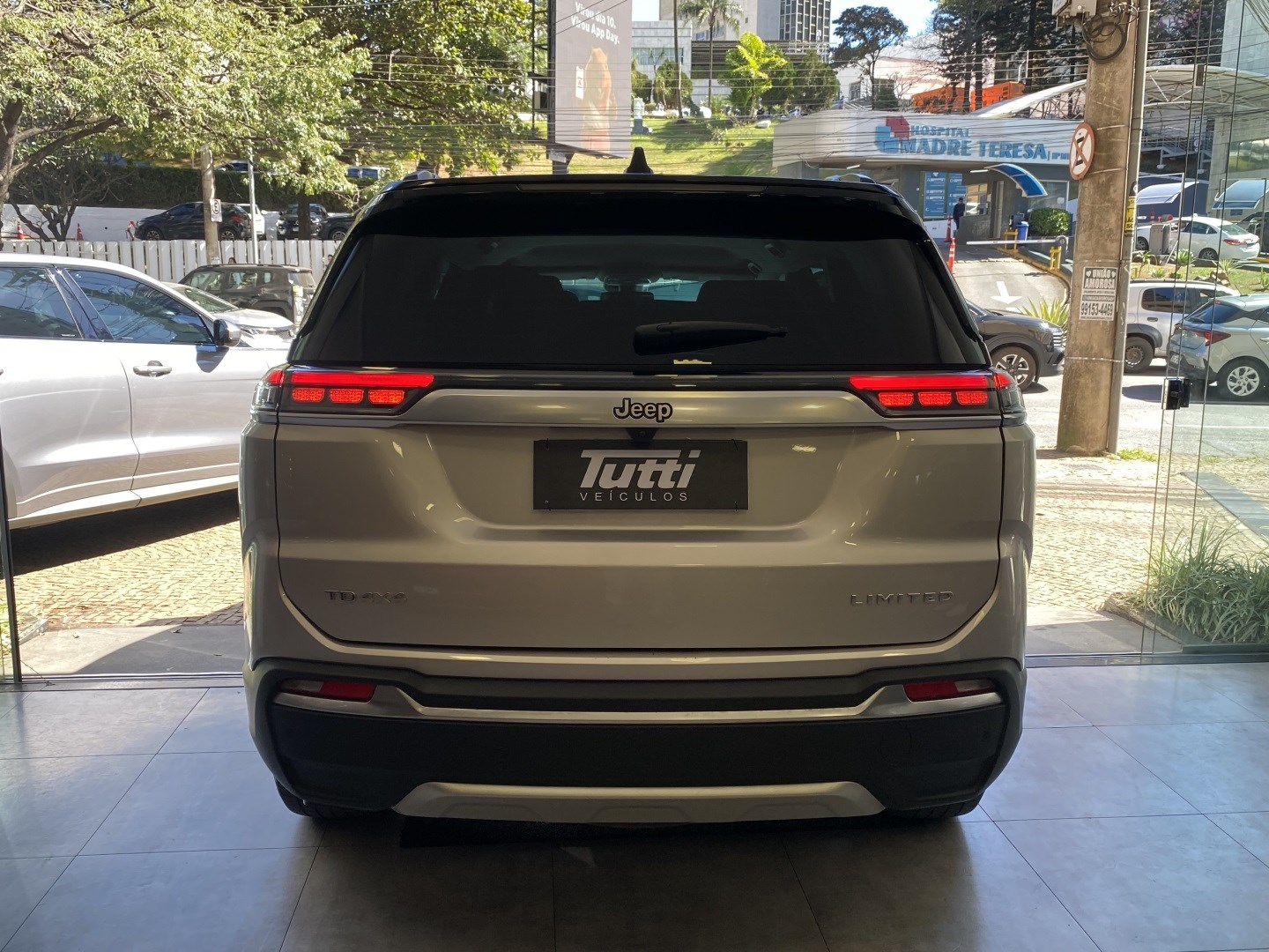 Jeep COMMANDER 2024