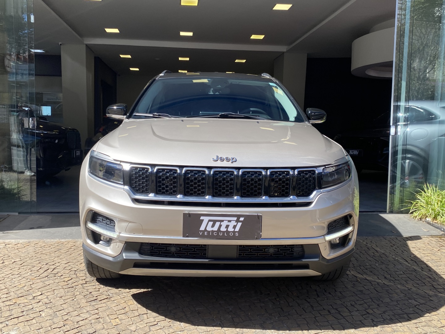 Jeep COMMANDER 2024