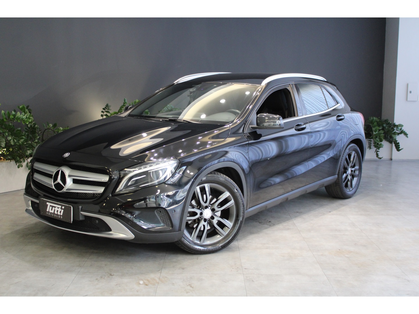 MERCEDES-BENZ GLA 200 1.6 CGI ADVANCE 16V TURBO FLEX 4P AUTOMÁTICO
