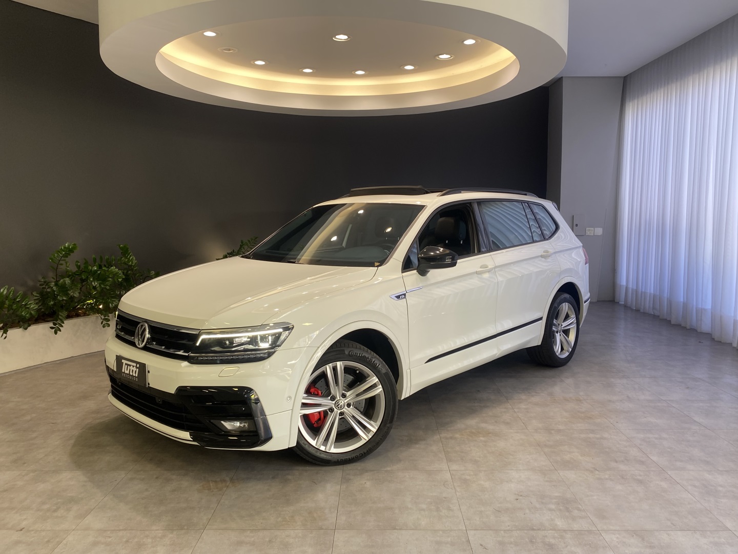 VOLKSWAGEN TIGUAN 2.0 350 TSI GASOLINA ALLSPACE R-LINE 4MOTION DSG