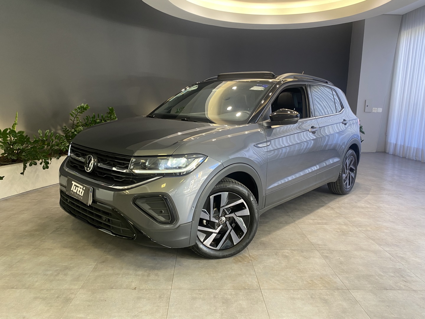 VOLKSWAGEN T-CROSS 1.4 250 TSI TOTAL FLEX HIGHLINE AUTOMÁTICO