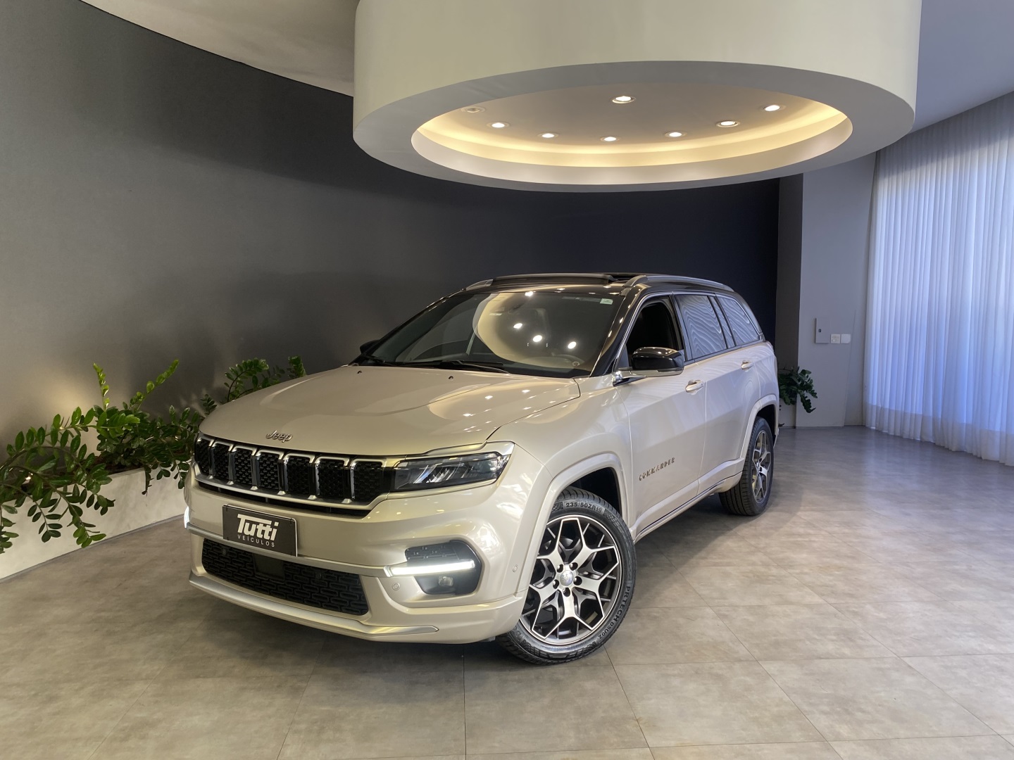 JEEP COMMANDER 1.3 T270 TURBO FLEX OVERLAND AT6