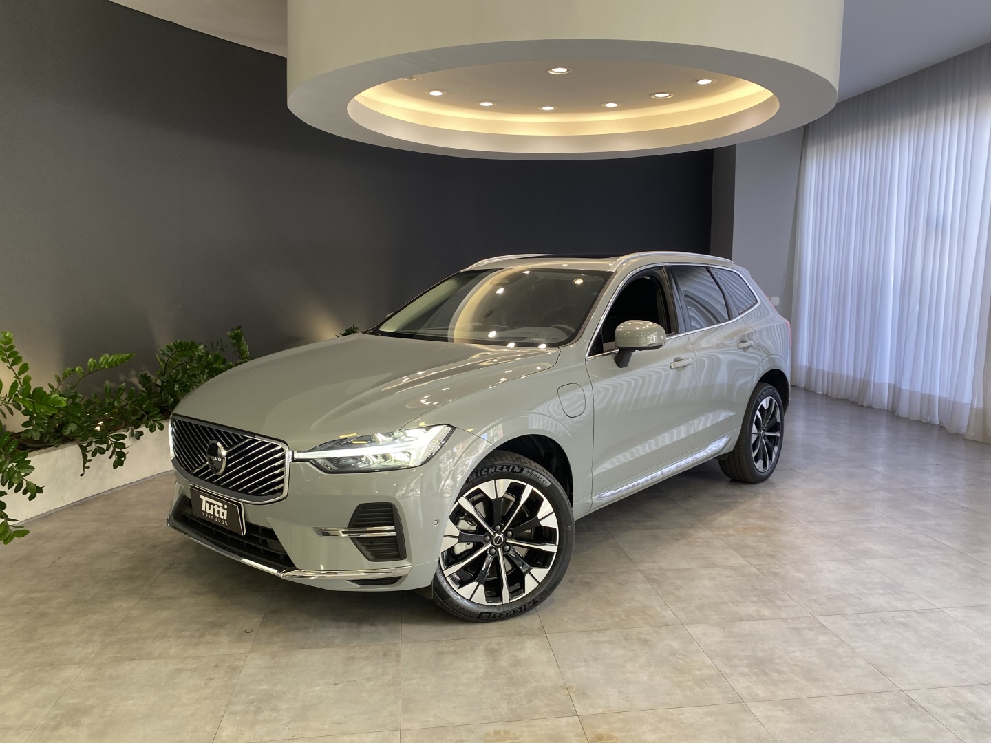 VOLVO XC60 2.0 T8 PHEV ULTRA AWD GEARTRONIC