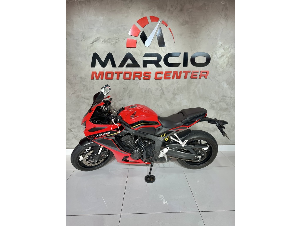 HONDA CBR 650R