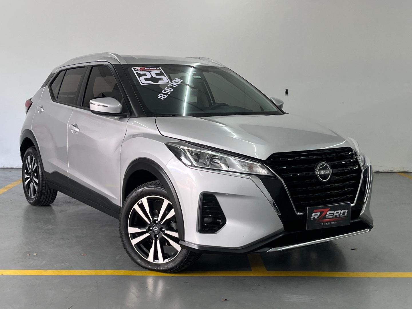 NISSAN KICKS PLAY
