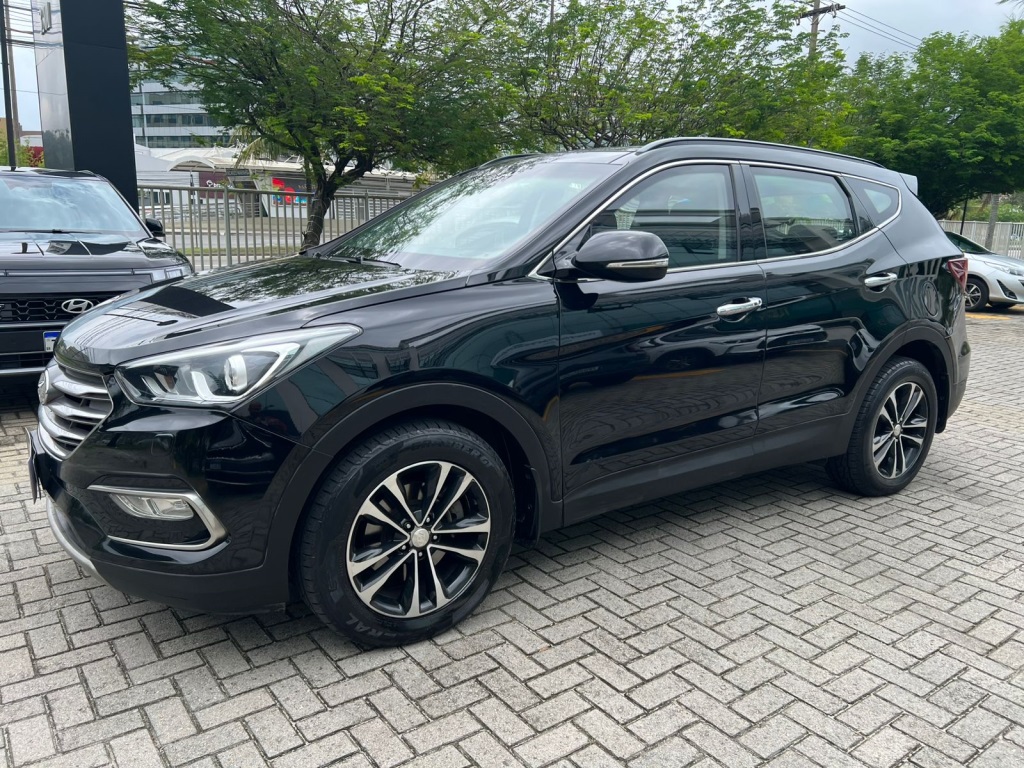 HYUNDAI GRAND SANTA FÉ