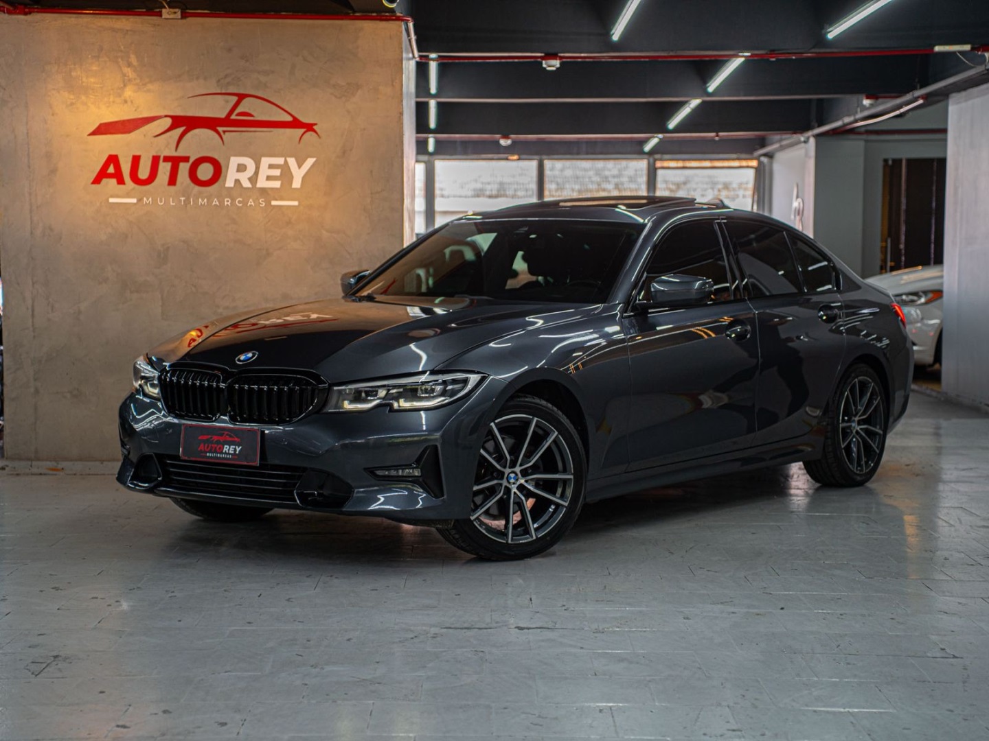 BMW 320i 2.0 16V TURBO GASOLINA SPORT AUTOMÁTICO
