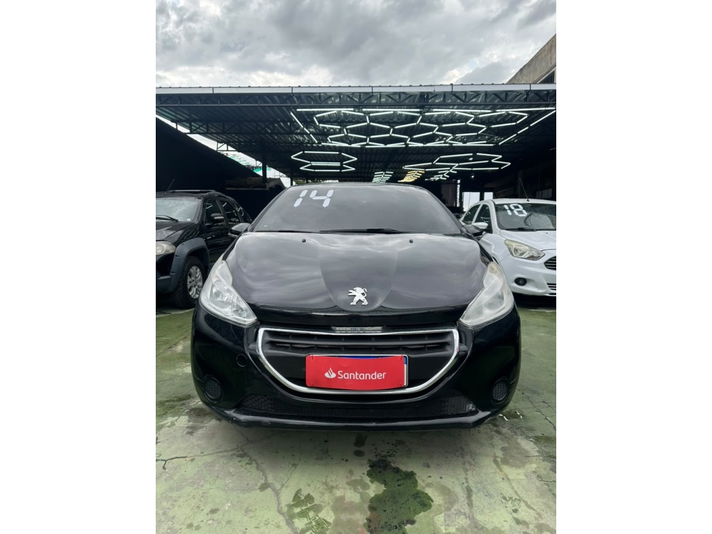 PEUGEOT 208