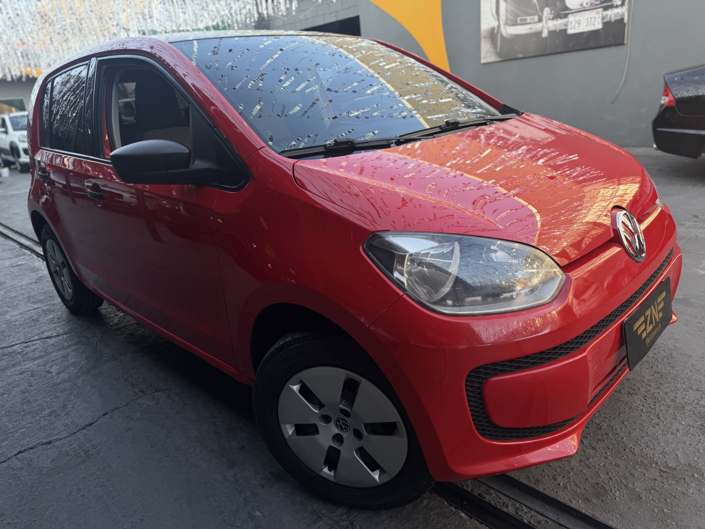 VOLKSWAGEN UP