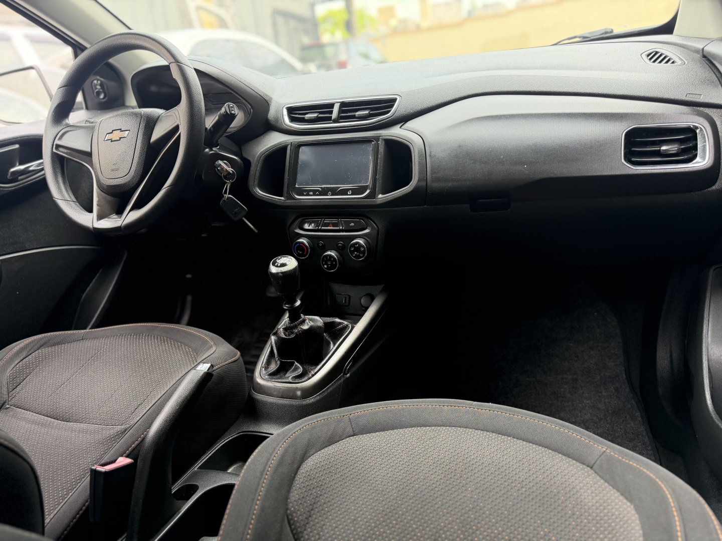Chevrolet Onix 2014