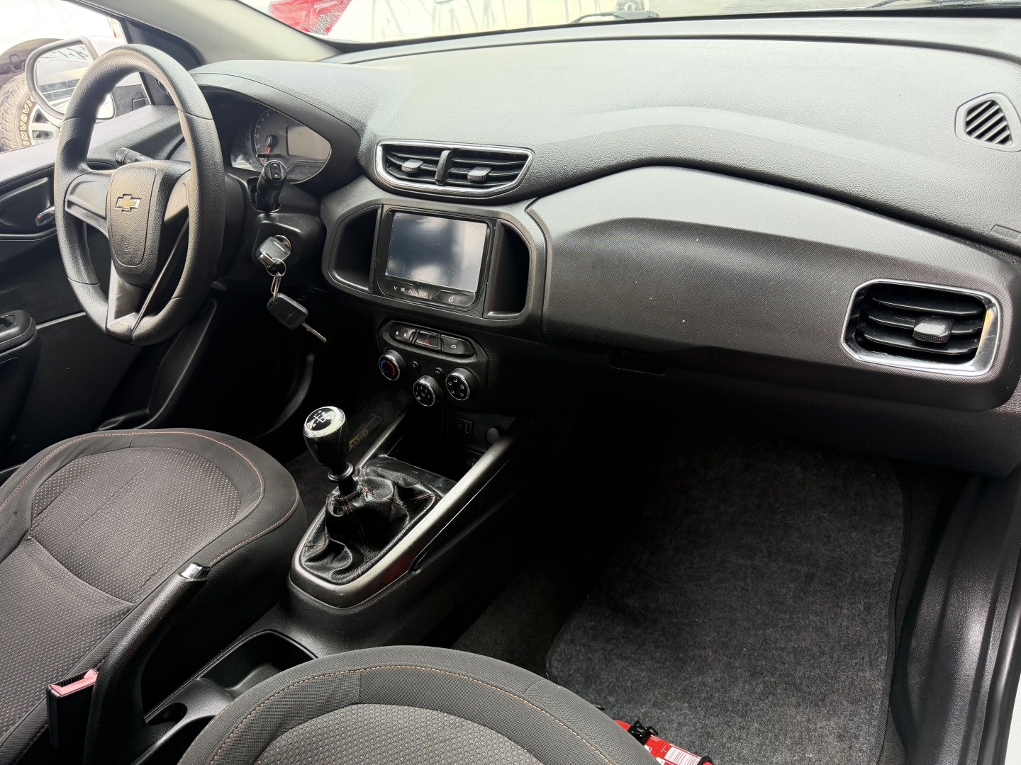 Chevrolet Onix 1.4 Mpfi LTZ 8V Flex 4P Manual - foto 2