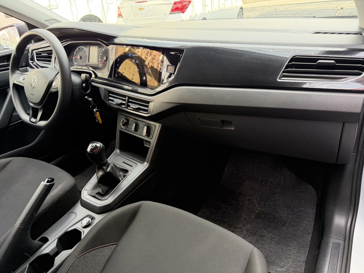 Volkswagen Polo 1.0 MPI Track Manual - foto 10