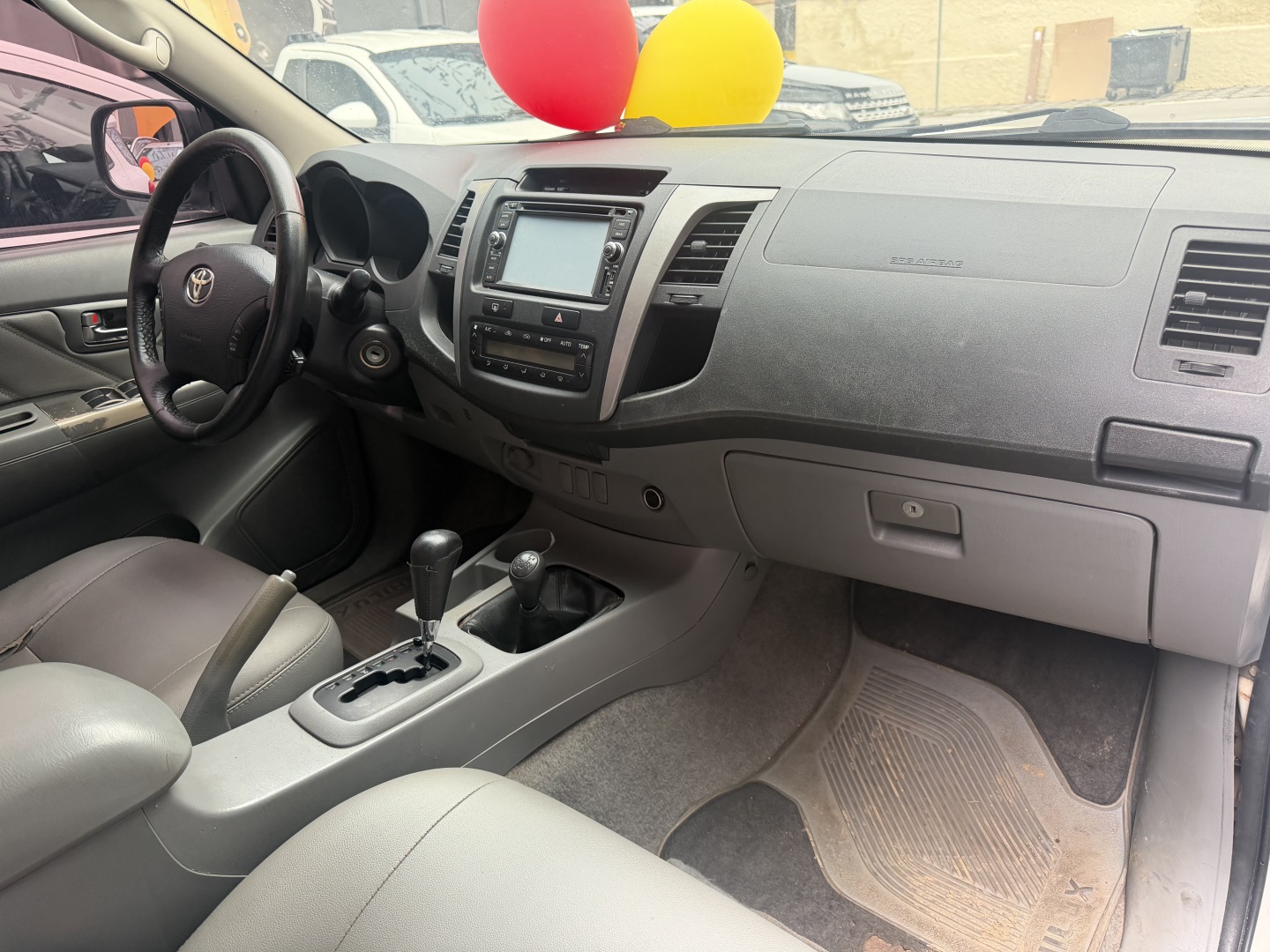 Toyota Hilux 3.0 Srv 4X4 Cd 16V Turbo Intercooler Diesel 4P Manual - foto 3