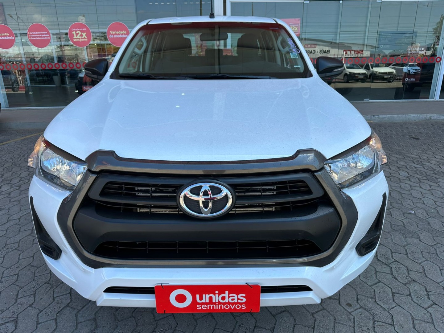Toyota Hilux 2.8 D-4D TURBO DIESEL CD POWER PACK 4X4 AUTOMÁTICO 2024
