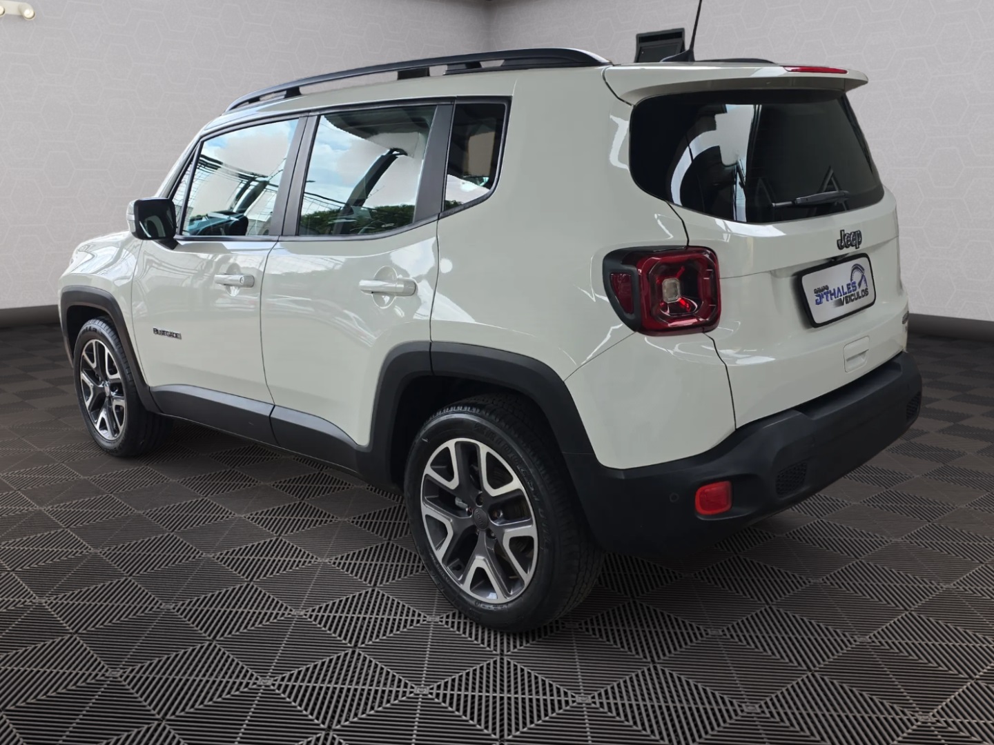 Jeep Renegade 1.8 16V Flex Longitude 4P Automático - foto 3
