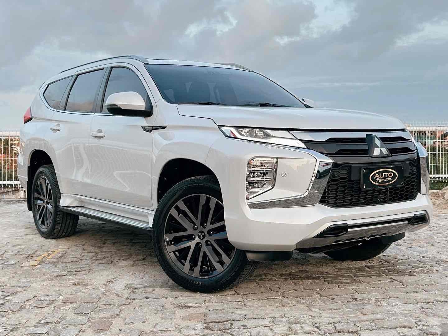 MITSUBISHI PAJERO SPORT 2.4 16V MIVEC TURBO DIESEL LEGEND AWD AUTOMÁTICO