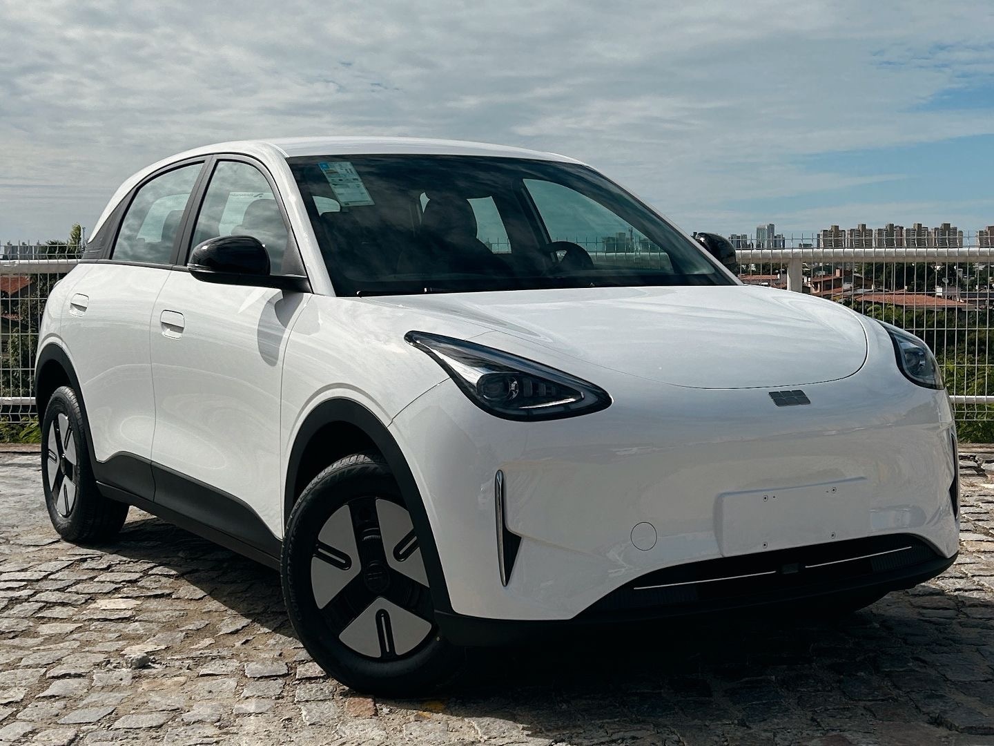 GEELY EX2