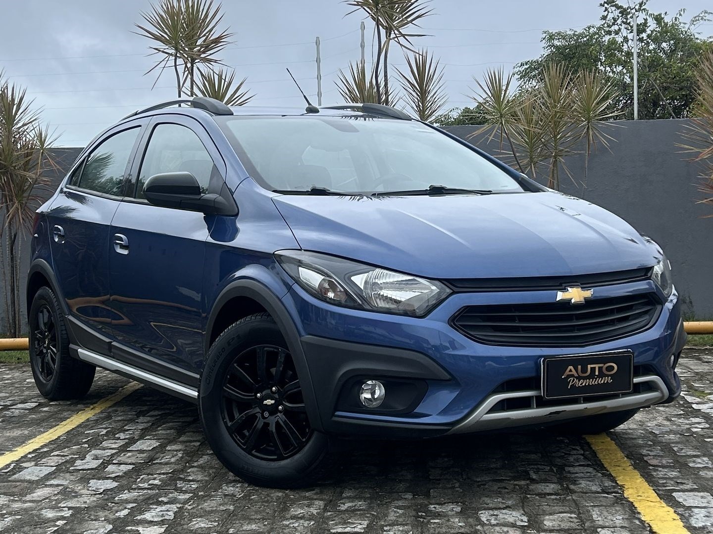 CHEVROLET ONIX 1.4 MPFI ACTIV 8V FLEX 4P AUTOMÁTICO