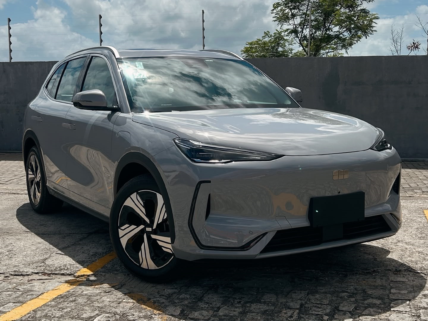 GEELY EX5