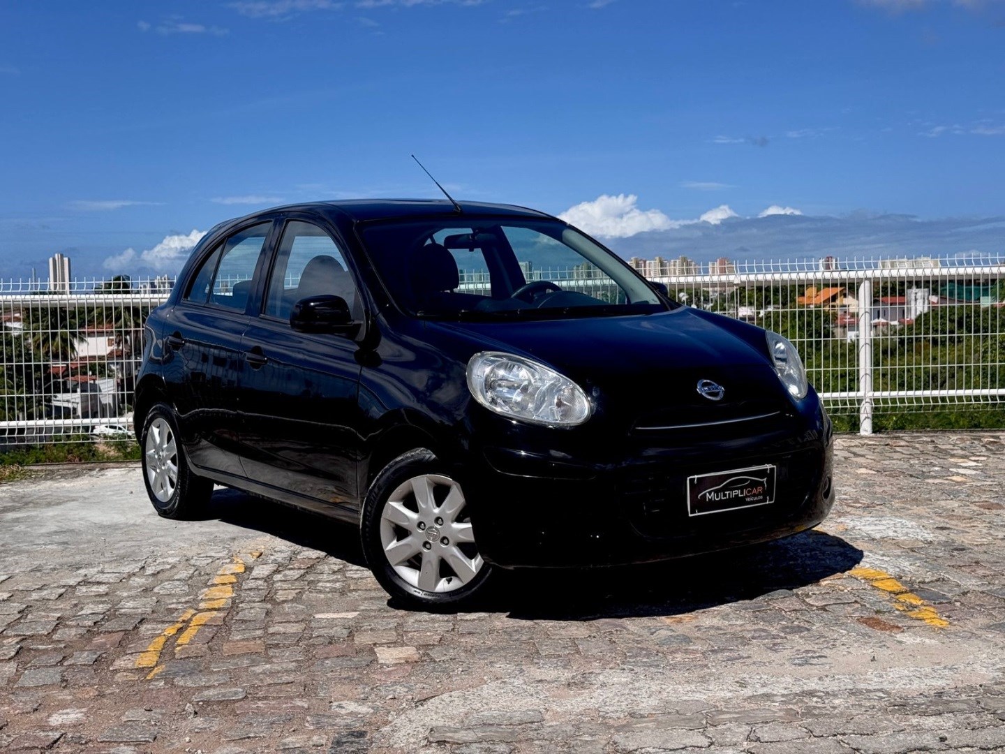 NISSAN MARCH 1.6 SV 16V FLEX 4P MANUAL