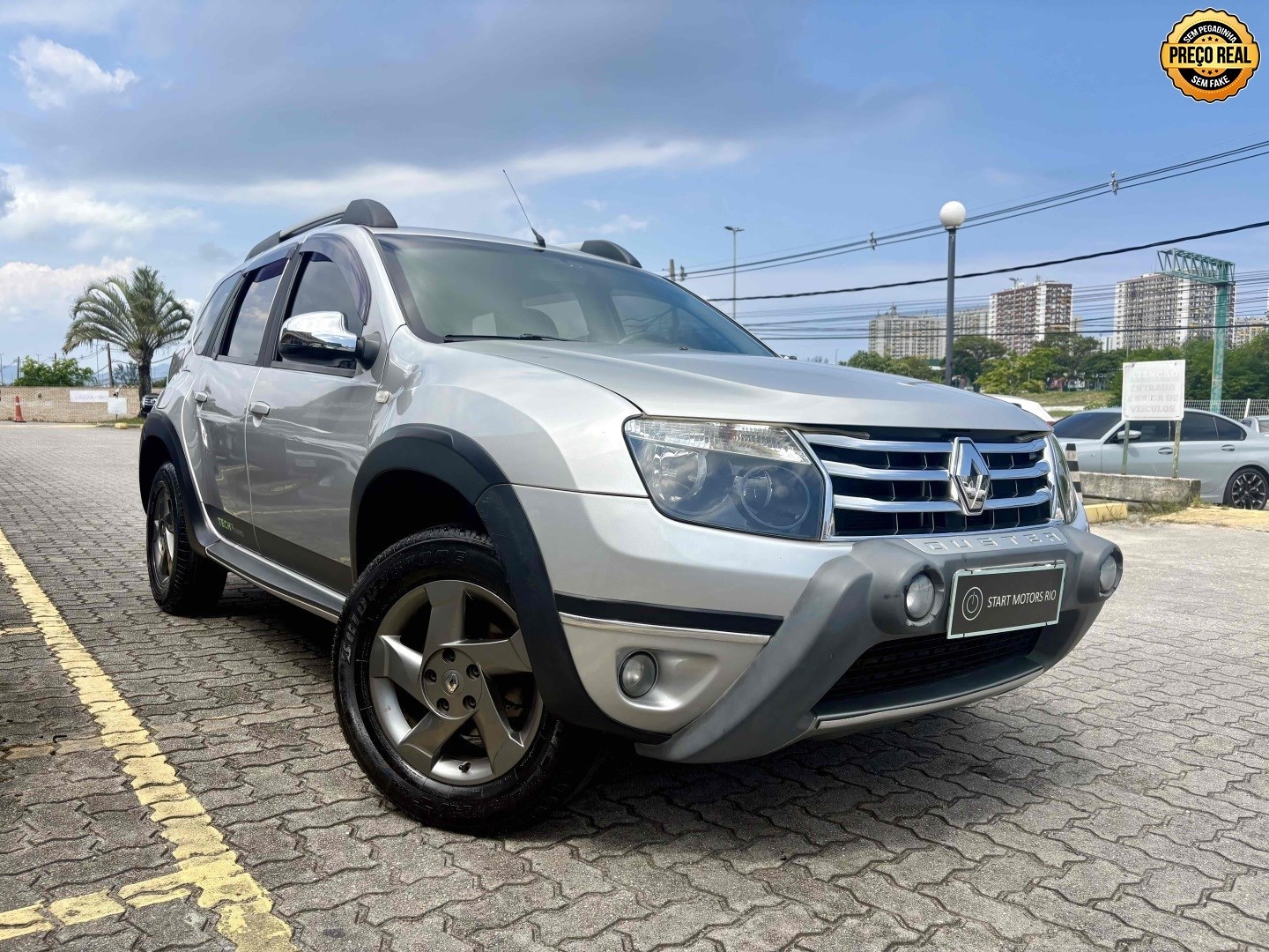 RENAULT DUSTER