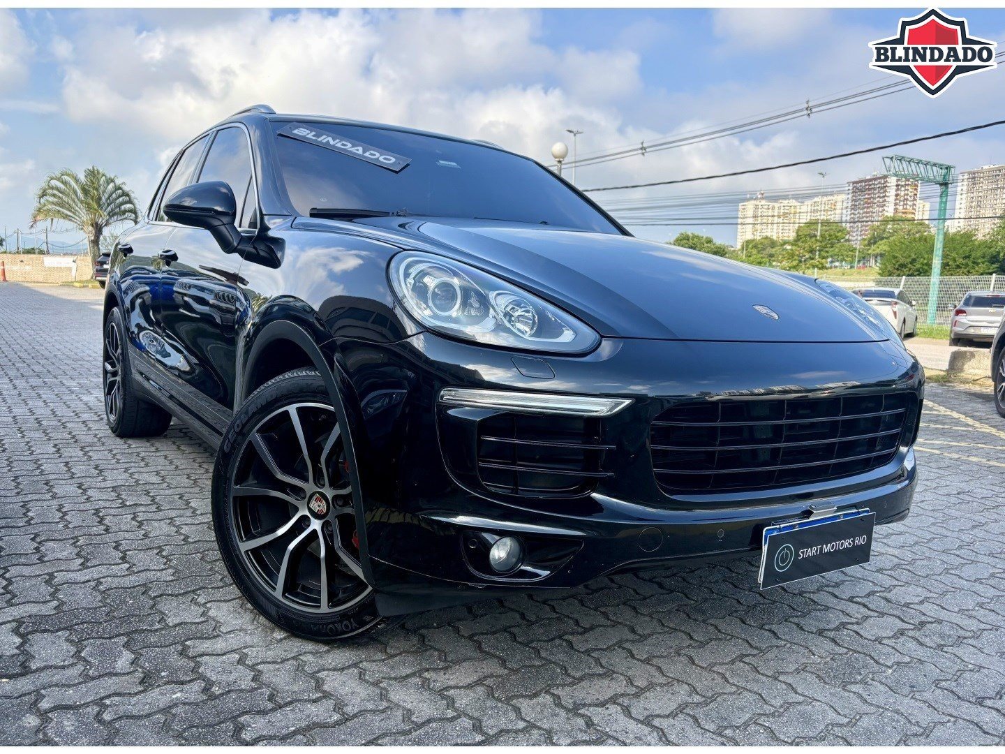 PORSCHE CAYENNE