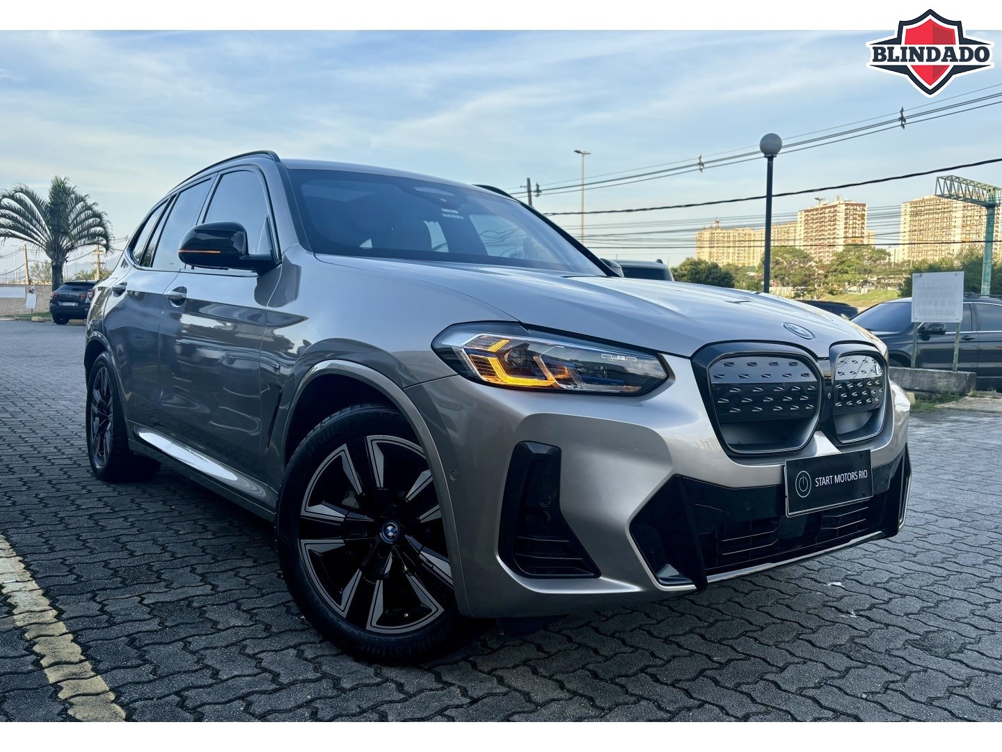 BMW iX3