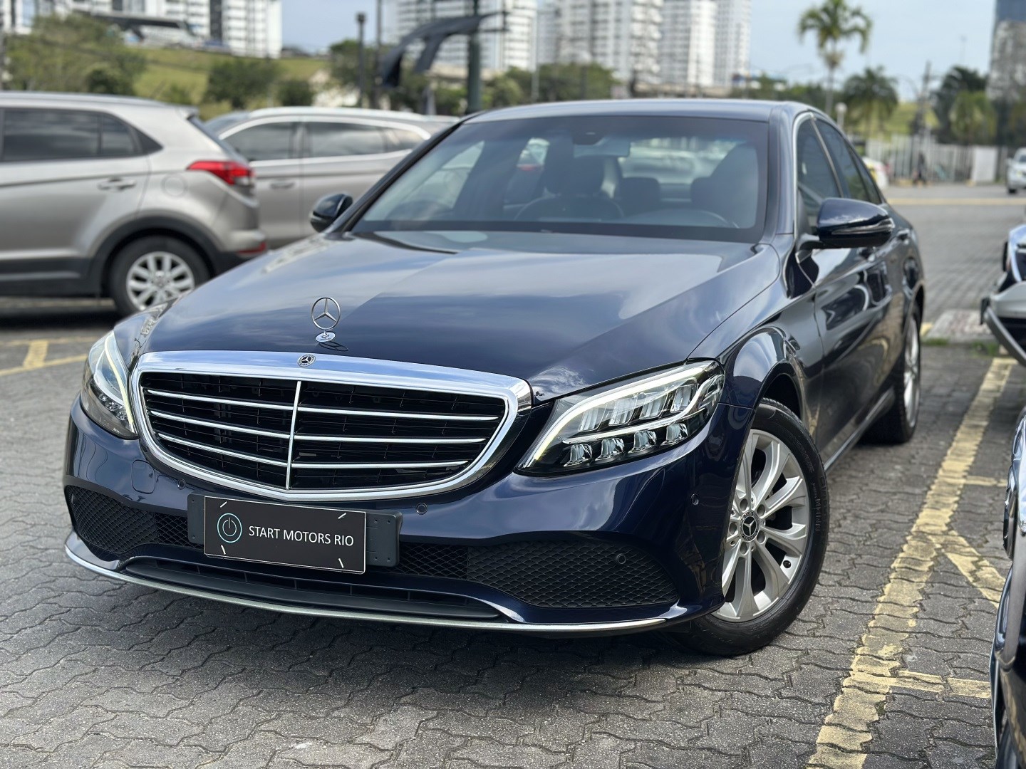 MERCEDES-BENZ C 180