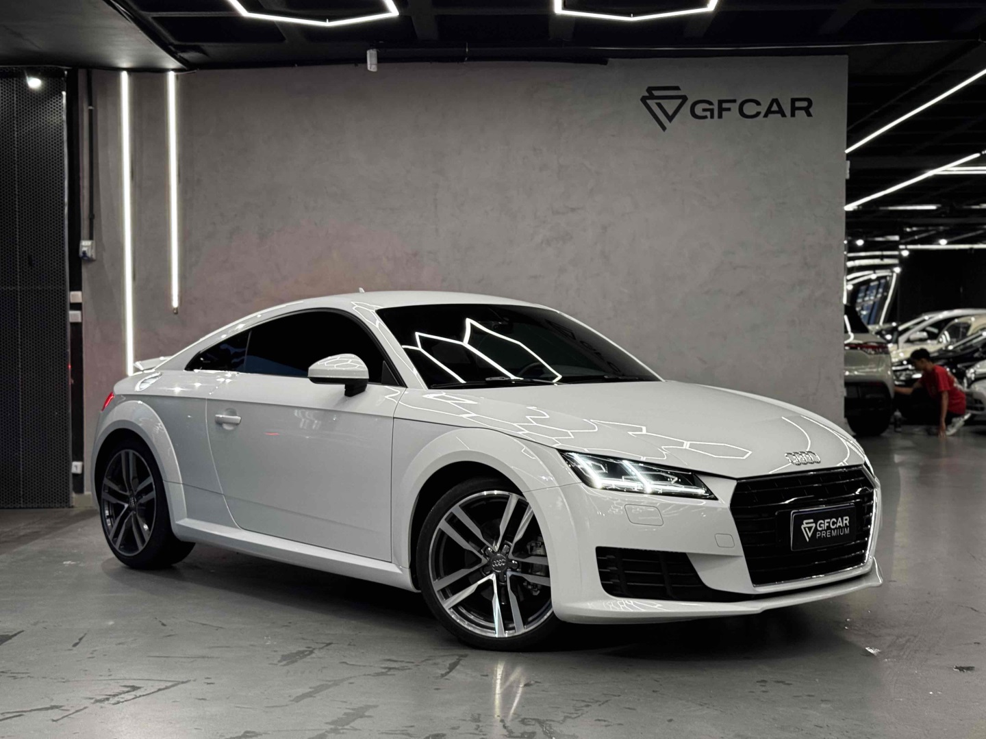 AUDI TT