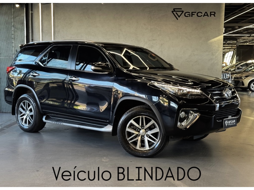 TOYOTA HILUX SW4