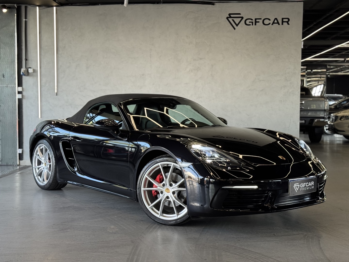 PORSCHE 718