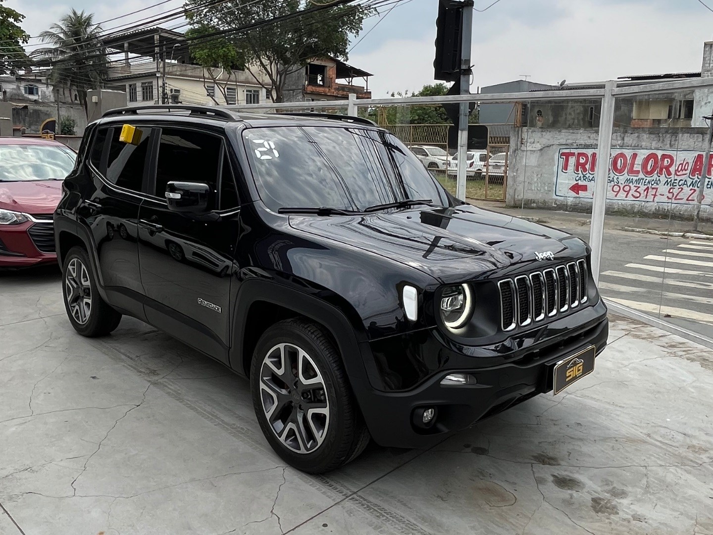 JEEP RENEGADE 1.8 16V FLEX LONGITUDE 4P AUTOMÁTICO 2021 Preto - Miniatura 3 - SIG Multimarcas