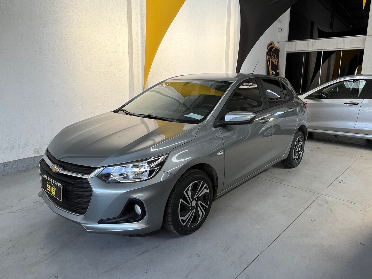 CHEVROLET ONIX 1.0 FLEX LT MANUAL 2024 - Miniatura 2