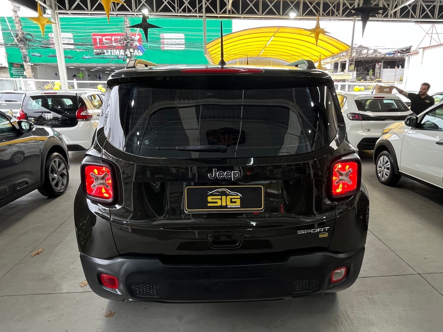 JEEP RENEGADE 1.8 16V FLEX SPORT 4P AUTOMÁTICO 2021 Verde - Miniatura 5 - SIG Multimarcas