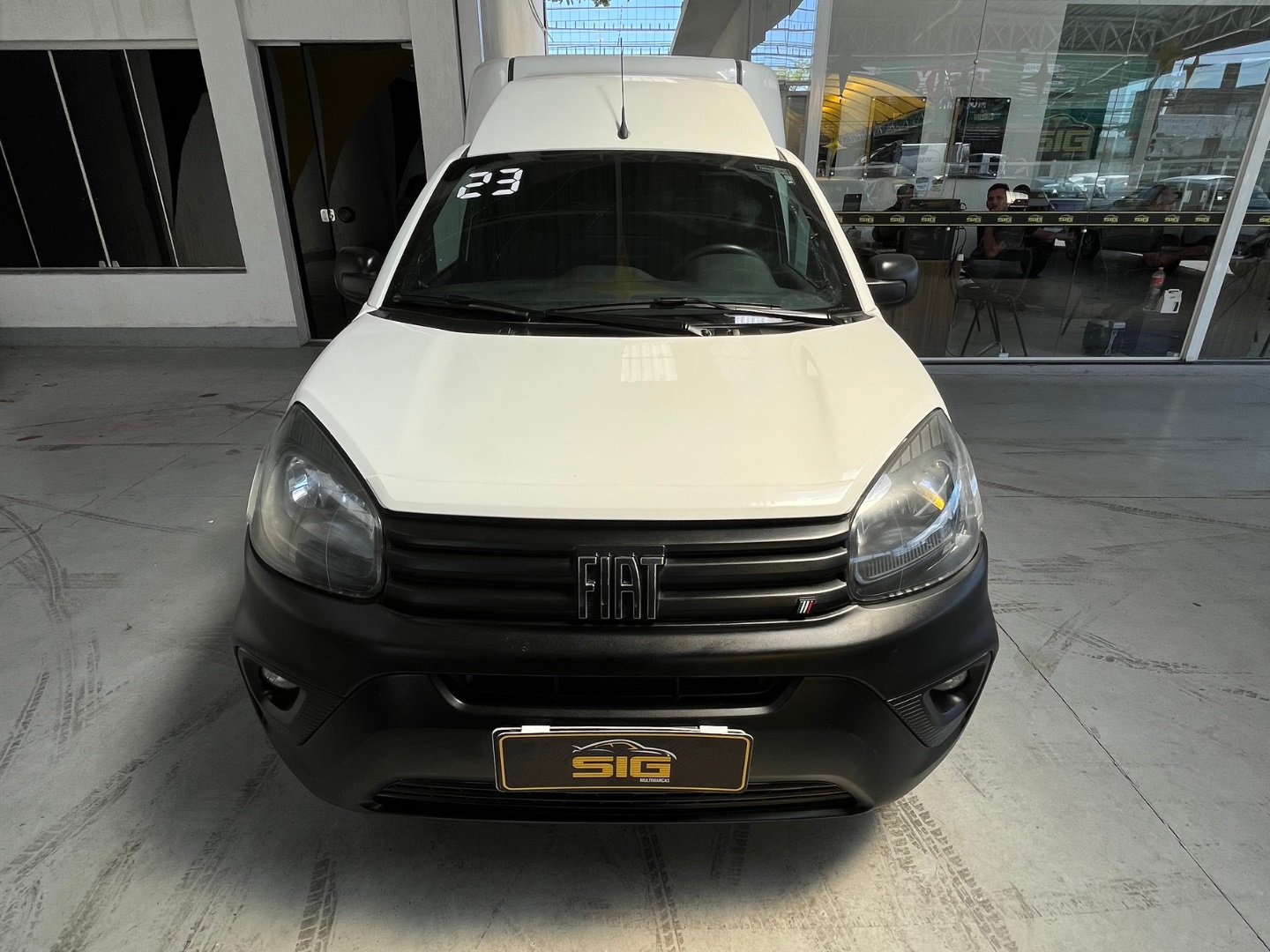 FIAT FIORINO 1.4 MPI FURGÃO ENDURANCE 8V FLEX 2P MANUAL 2023 Branco - Miniatura 2 - SIG Multimarcas