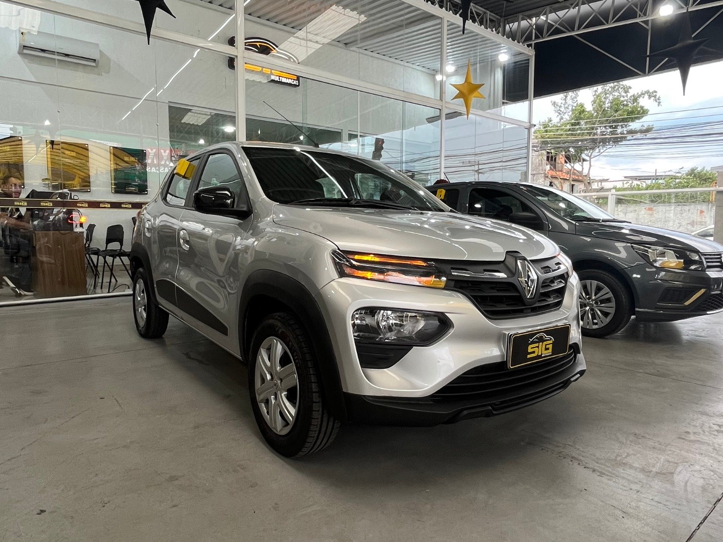 RENAULT KWID 1.0 12V SCE FLEX INTENSE MANUAL 2023 - Imagem 1 - SIG Multimarcas