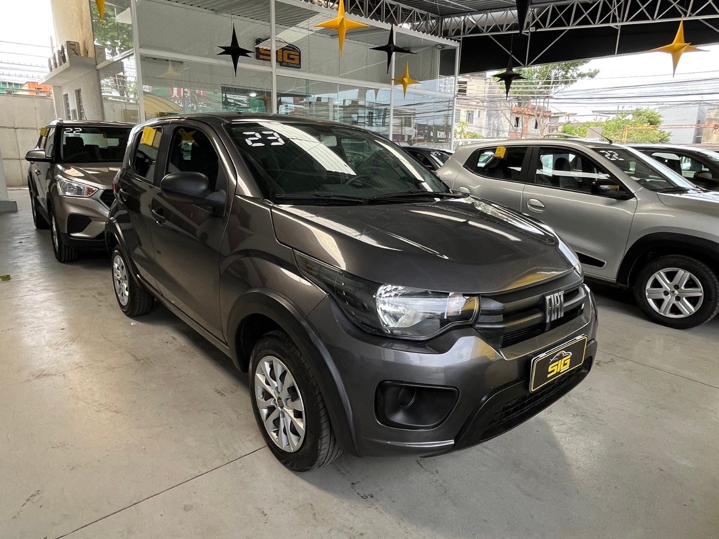 FIAT MOBI 1.0 EVO FLEX LIKE. MANUAL 2023 Cinza - Miniatura 4 - SIG Multimarcas