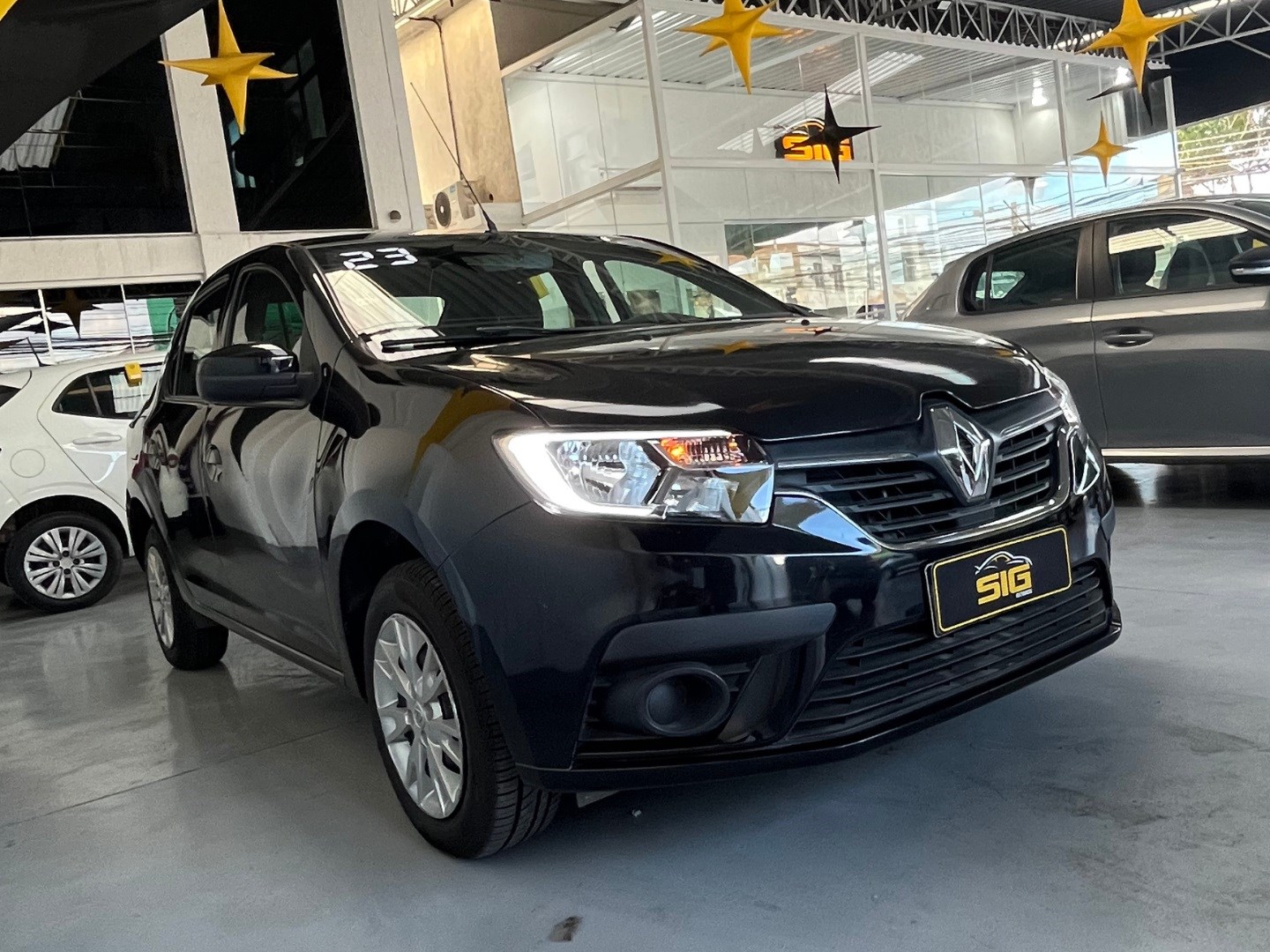 RENAULT LOGAN 1.0 12V SCE FLEX ZEN MANUAL 2023 - Imagem 1 - SIG Multimarcas