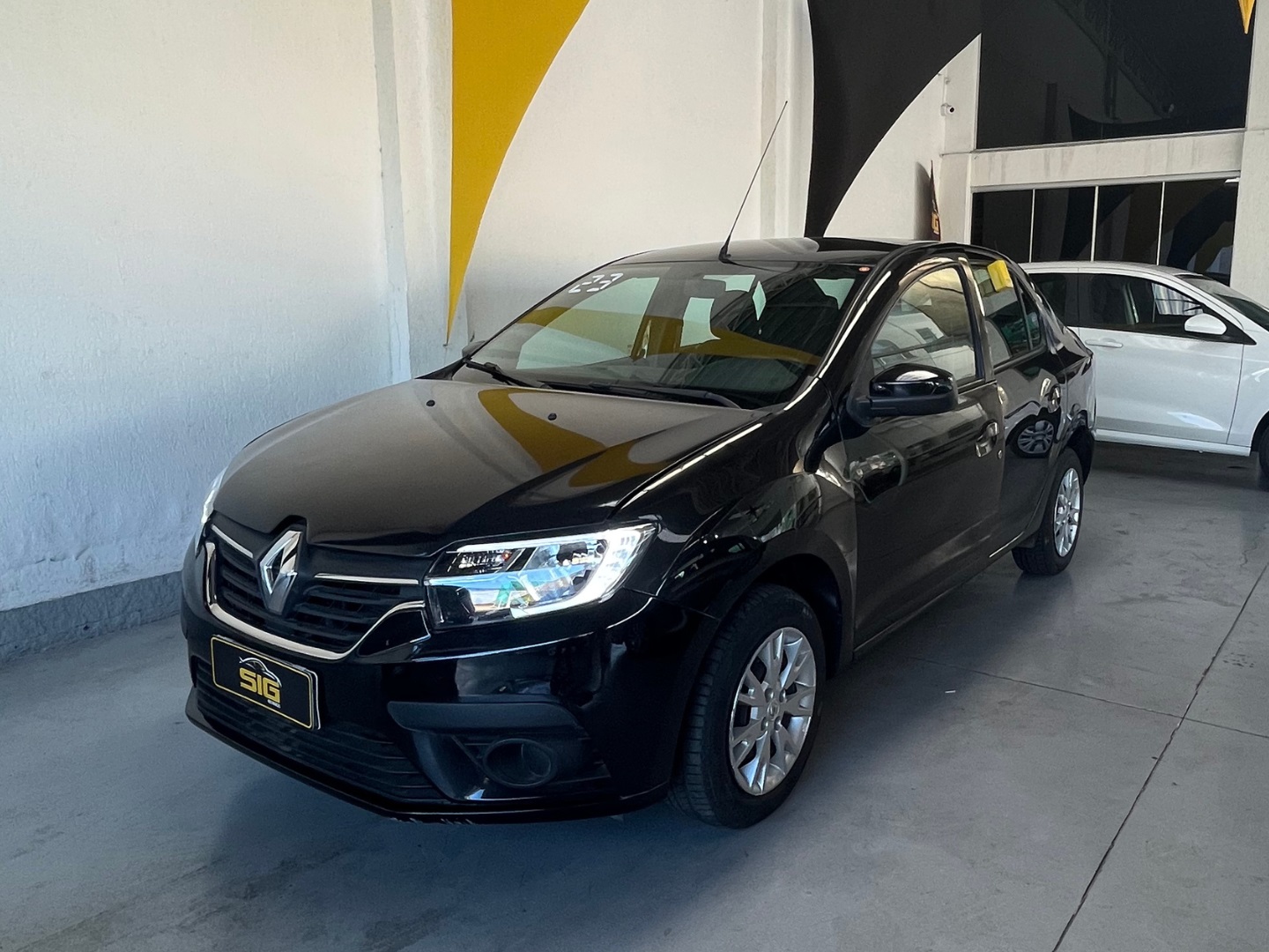 RENAULT LOGAN 1.0 12V SCE FLEX ZEN MANUAL 2023 - Miniatura 4