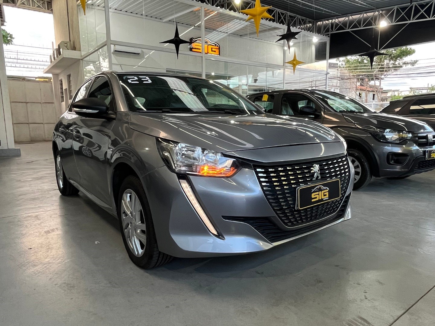 PEUGEOT 208 1.6 16V FLEX ACTIVE AT6 2023 - Imagem 1 - SIG Multimarcas