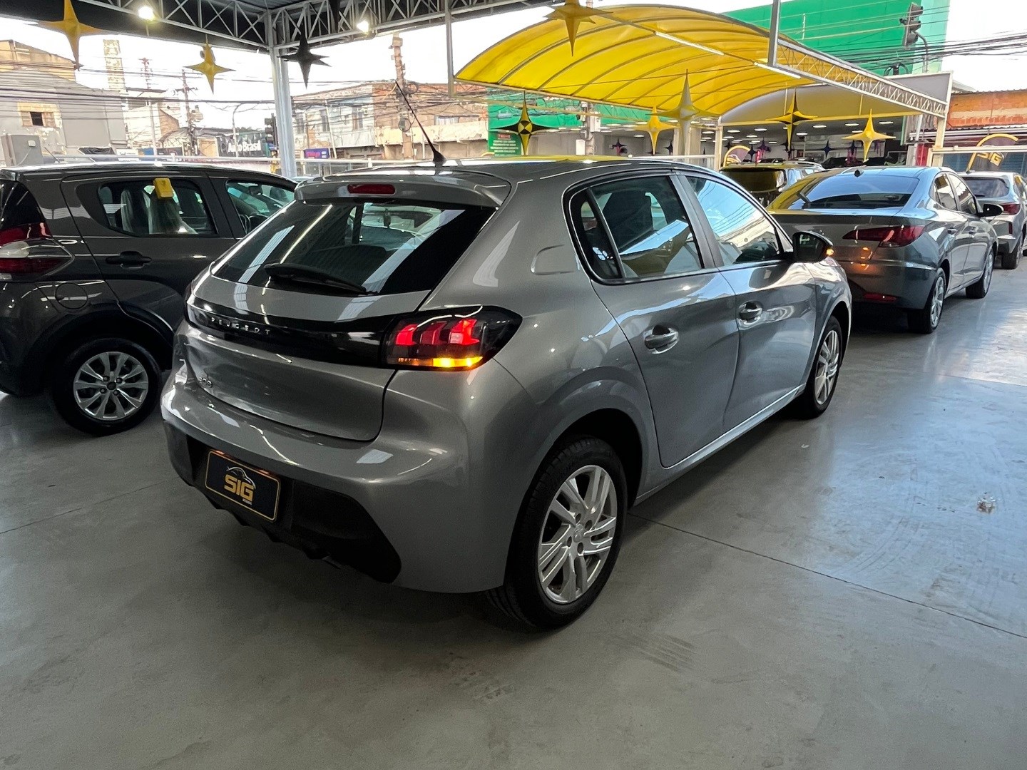 PEUGEOT 208 1.6 16V FLEX ACTIVE AT6 2023 - Miniatura 8