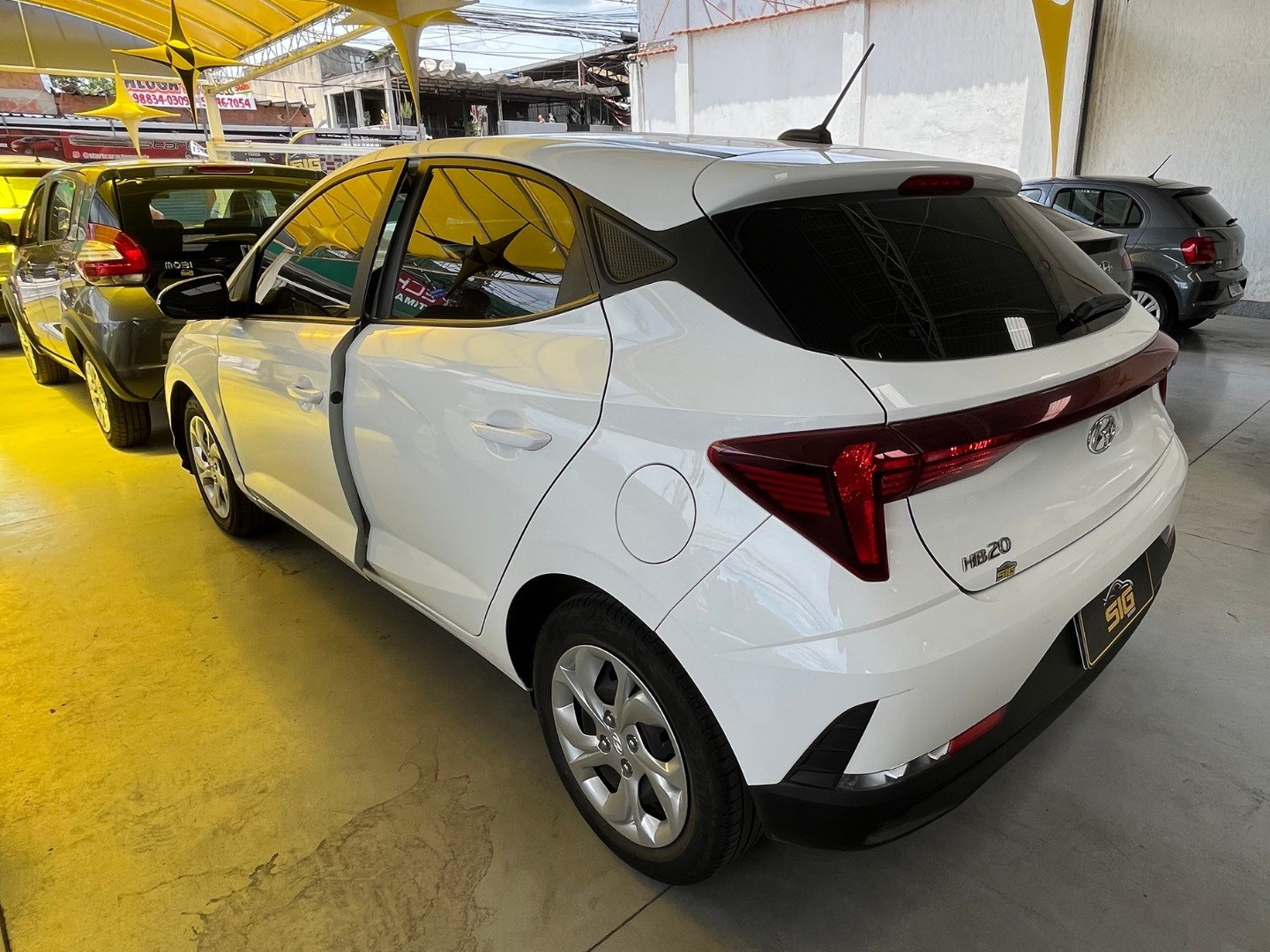 HYUNDAI HB20 1.0 12V FLEX COMFORT MANUAL 2023 Branco - Miniatura 7 - SIG Multimarcas