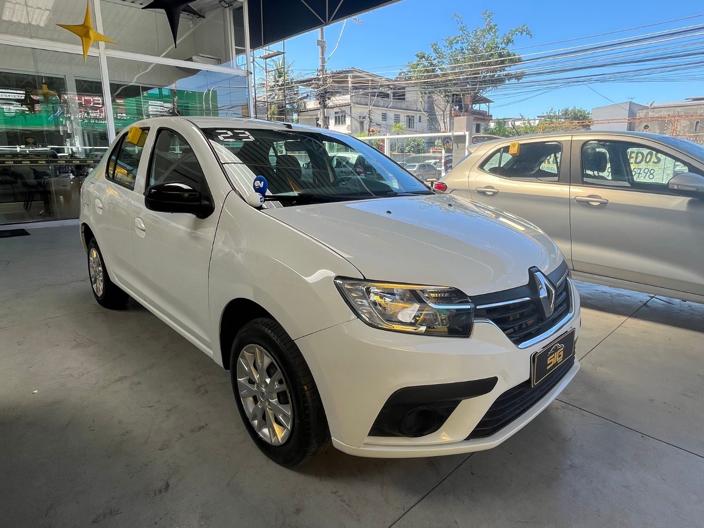 RENAULT LOGAN 1.0 12V SCE FLEX ZEN MANUAL 2023 - Miniatura 3